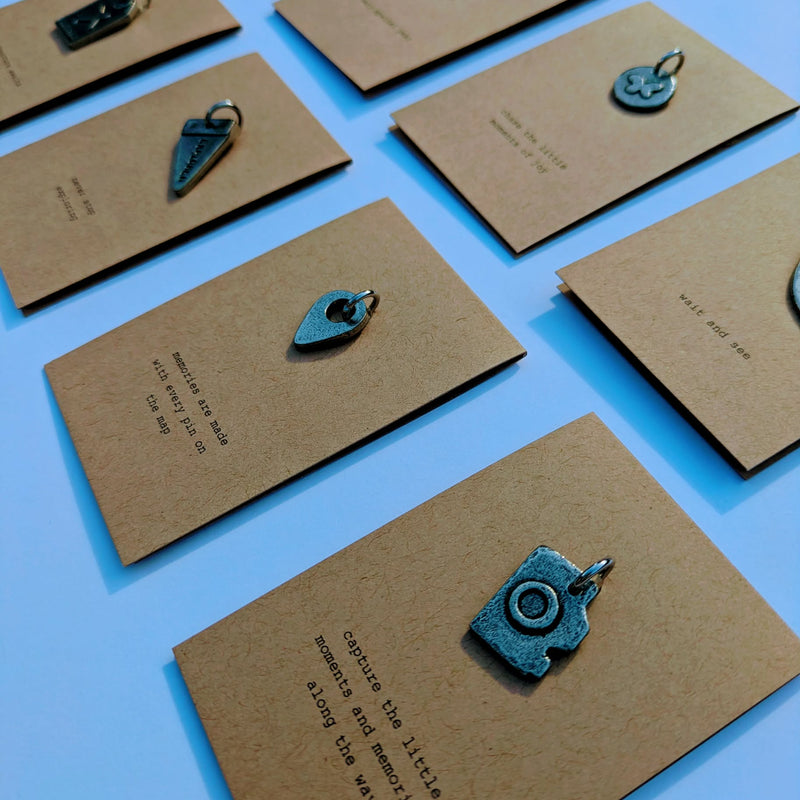 Kutuu - Journal Charms